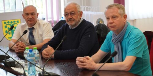 Wizyta rodzin francuskich jeńców wojennych związanych z Oflagiem II D Gross Born w Bornem Sulinowie